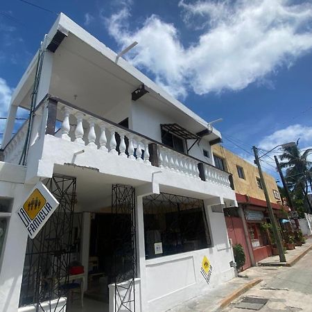 Hotel La Famiglia Isla Mujeres Exterior foto